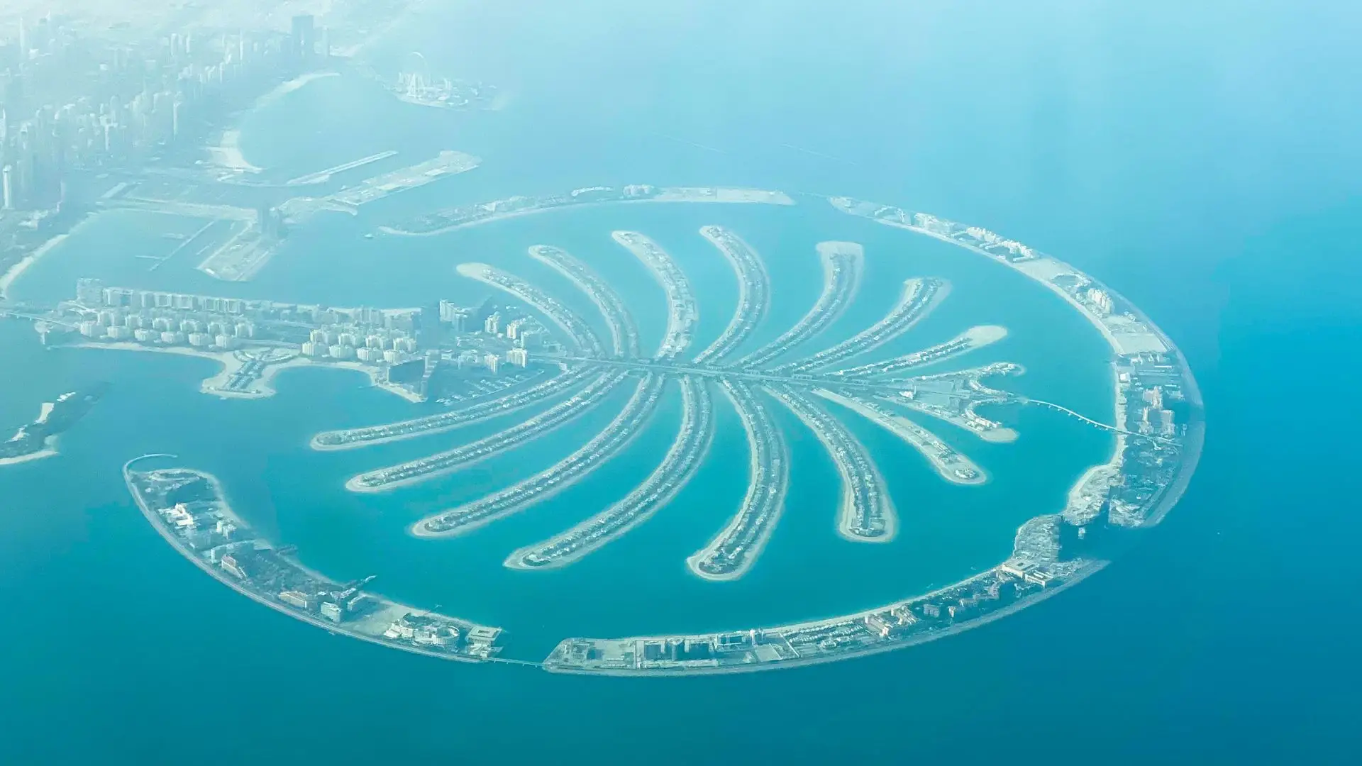 Vue aérienne de Palm Jumeirah, une île paradisiaque à Dubaï