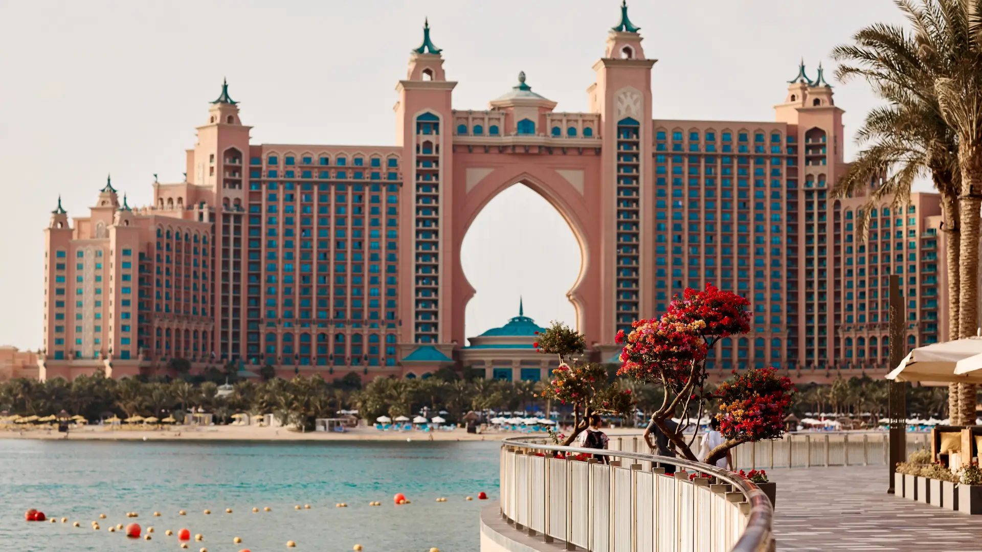 Découvrez l’hôtel Atlantis Dubai avec luxe et confort au cœur de Dubaï.